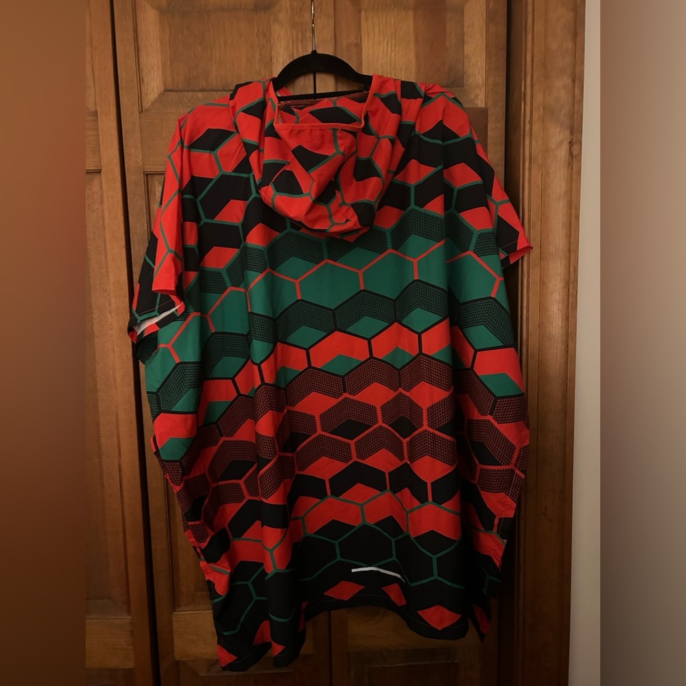 Nike Unisex Sporty Athleisure Oversized Kenya Sz S/M Red Green Black Red Poncho - Picture 9 of 16